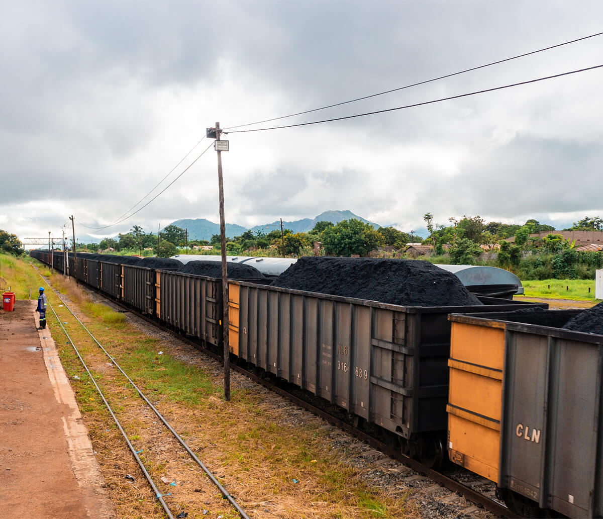 transporte-carvao-servico-nacala-logistcs-vulcan-mineradora-transportadora-1 (1)