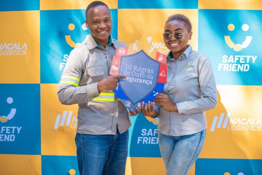 Seguranca-no-trabalho-foto-comercial-corporativa-nacala-logistics-captado-empresa-fotografia-silvermoz-nampula-mocambique-mozambique7